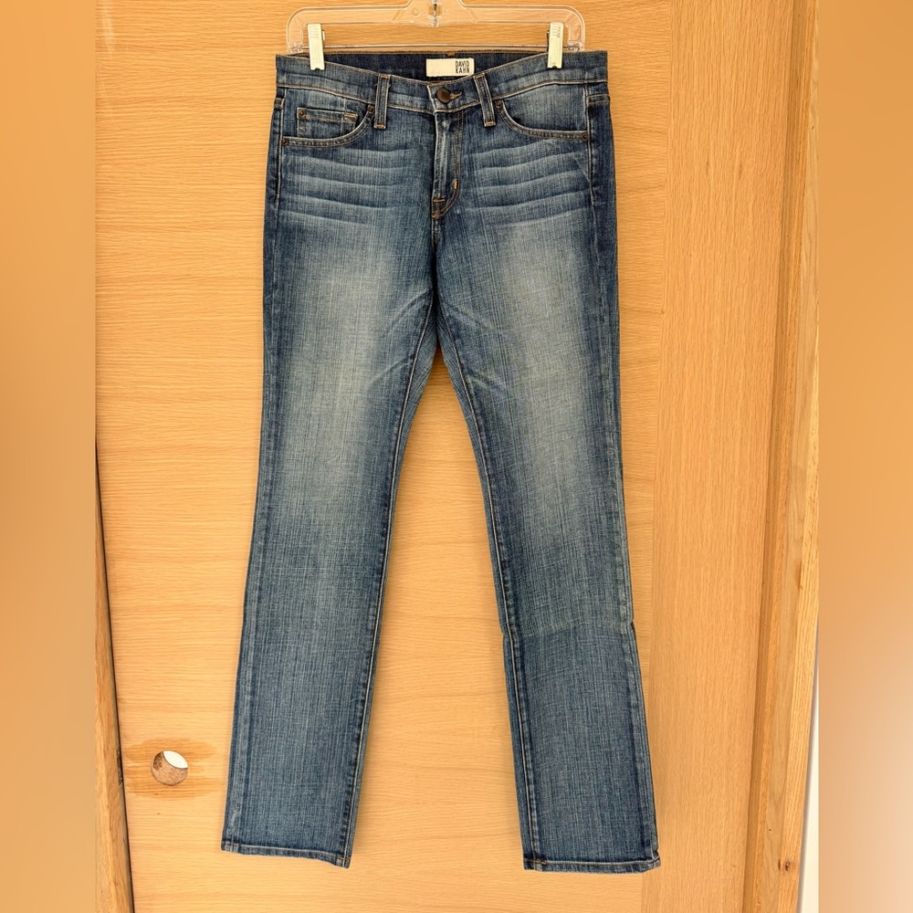 David Kahn Women's Medium Blue Straight Leg Jeans - size 28 - NWOT